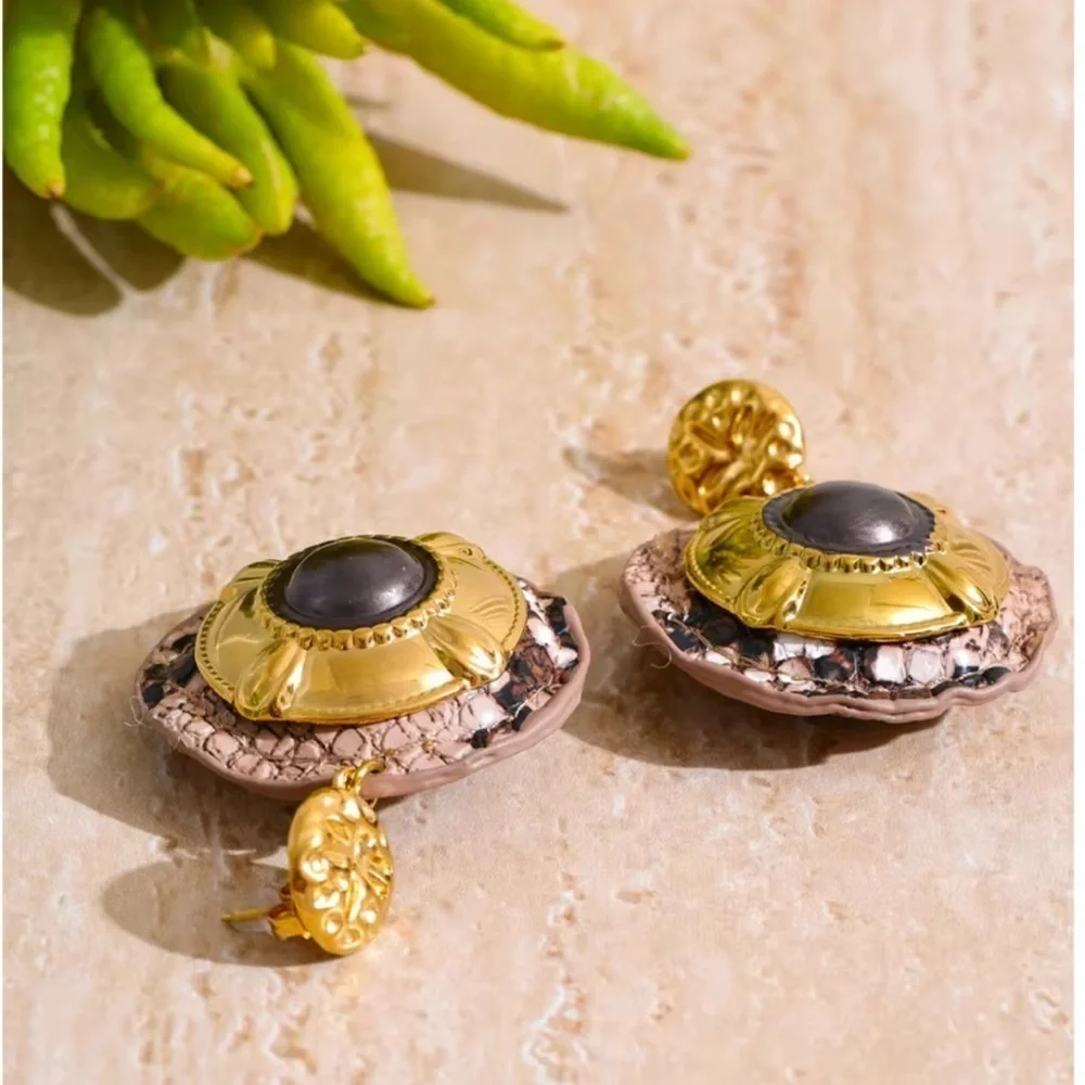 Anthropologie clean #statementearrings